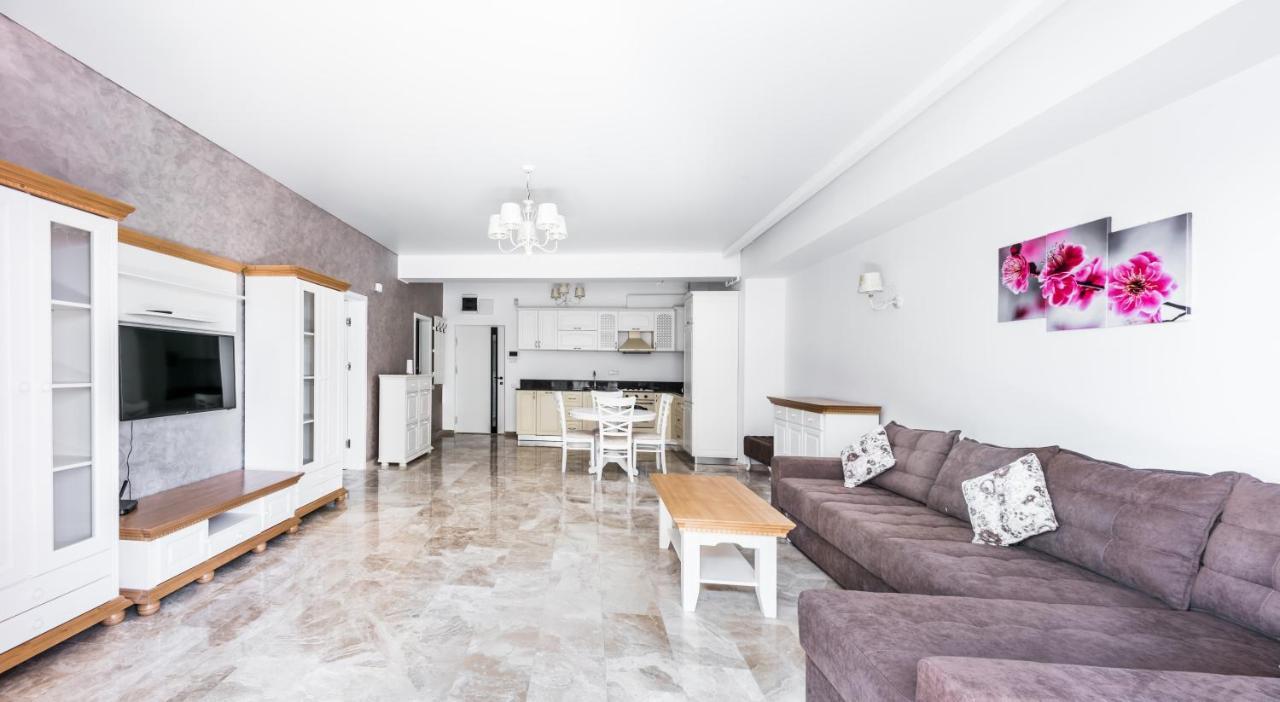 Sns Apartament In Vila Sophia Mamaia Exterior foto
