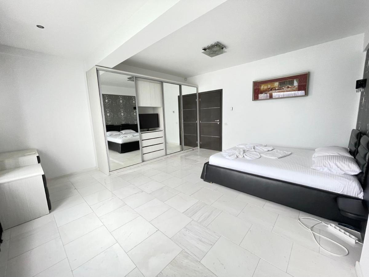 Sns Apartament In Vila Sophia Mamaia Exterior foto