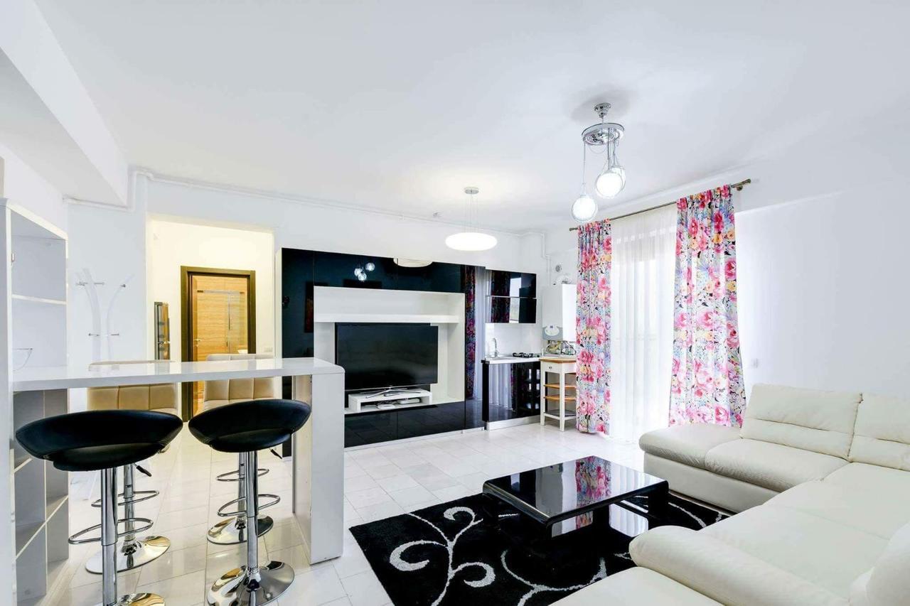 Sns Apartament In Vila Sophia Mamaia Exterior foto
